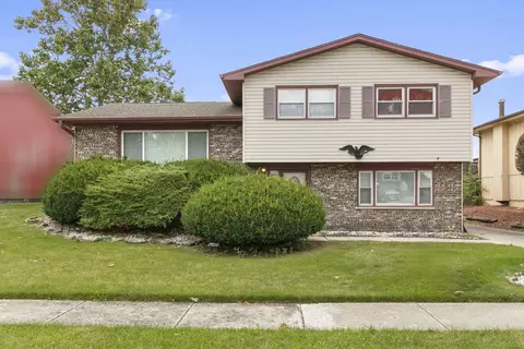 20006 Lakewood Ave, Lynwood, IL 60411