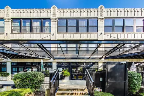 1000 W 15th St #133, Chicago, IL 60608