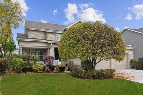 2276 Avalon Dr, Buffalo Grove, IL 60089
