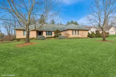 14266 Castlebar Trl, Woodstock, IL 60098