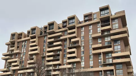 465 W Dominion Dr #404, Wood Dale, IL 60191