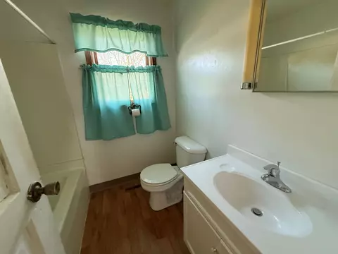 Bath - 512 E 9th St, Rock Falls, IL 61071 photo 1 of 2