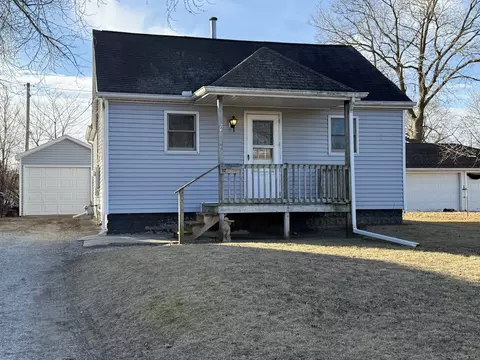 512 E 9th St, Rock Falls, IL 61071