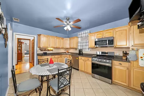 Kitchen - 3636 S Hermitage Ave, Chicago, IL 60609 photo 2 of 2