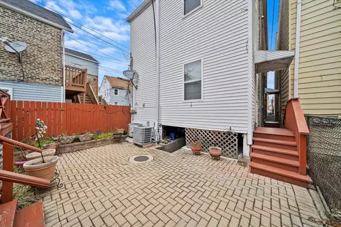 Exterior - 3636 S Hermitage Ave, Chicago, IL 60609 photo 4 of 7