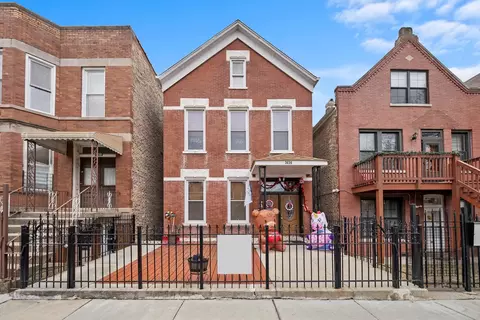 3636 S Hermitage Ave, Chicago, IL 60609