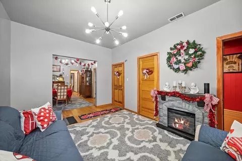 Living - 3636 S Hermitage Ave, Chicago, IL 60609 photo 3 of 4
