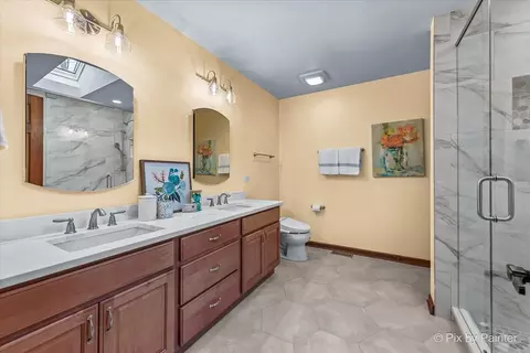 225 Aron Ct, Bartlett, IL 60103 photo 21