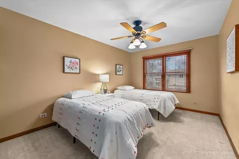 225 Aron Ct, Bartlett, IL 60103 photo 26