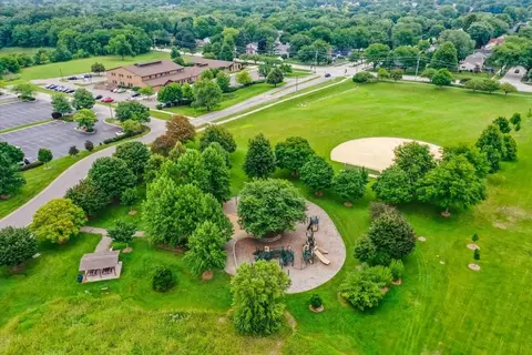 225 Aron Ct, Bartlett, IL 60103 photo 40