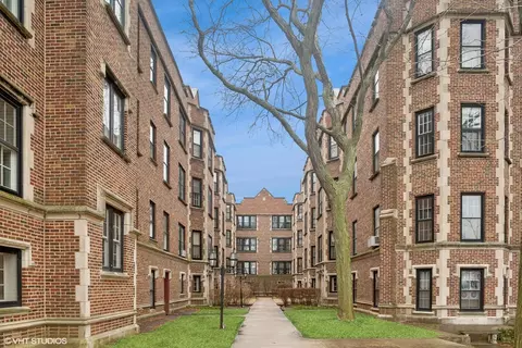 576 Sheridan Sq #1, Evanston, IL 60202
