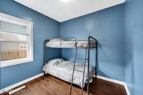 Bedroom - 921 Pine St, Ottawa, IL 61350 photo 2 of 2