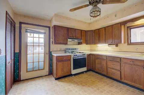 Kitchen - 217 E North St, Dwight, IL 60420 photo 1 of 3