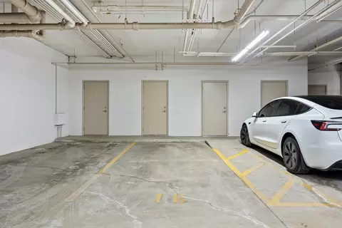 Exterior - 1277 E Thacker St #506, Des Plaines, IL 60016 photo 4 of 4