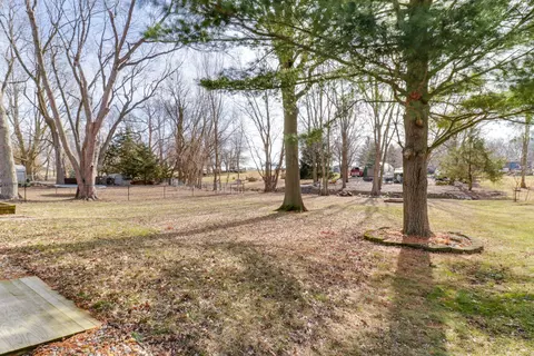319 E Washington St, Towanda, IL 61776 photo 25