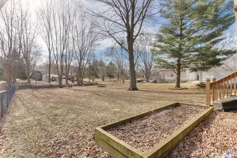 319 E Washington St, Towanda, IL 61776 photo 33