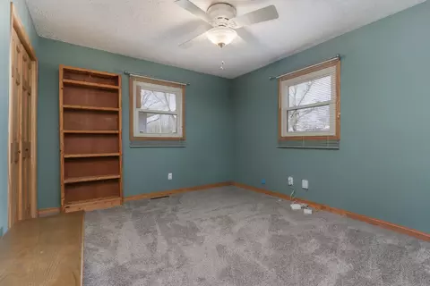319 E Washington St, Towanda, IL 61776 photo 13