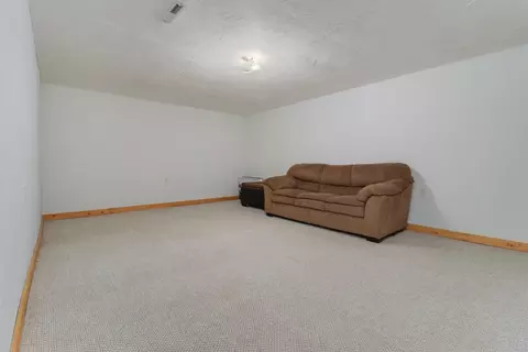 319 E Washington St, Towanda, IL 61776 photo 17