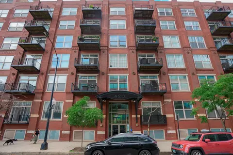 420 S Clinton St #506, Chicago, IL 60607