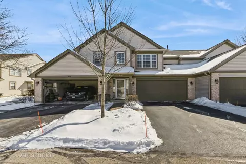 623 Arrowwood Ct, Lindenhurst, IL 60046