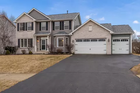 8461 Mitchell Rd, Machesney Park, IL 61115