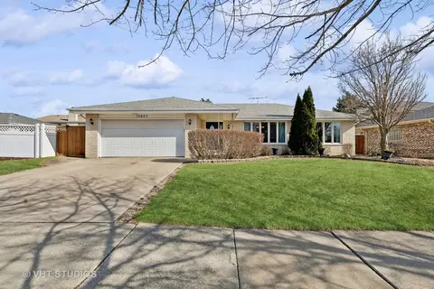 15607 Calypso Ln, Orland Park, IL 60462