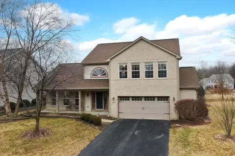 Exterior - 210 River Ct, Minooka, IL 60447 photo 7 of 8