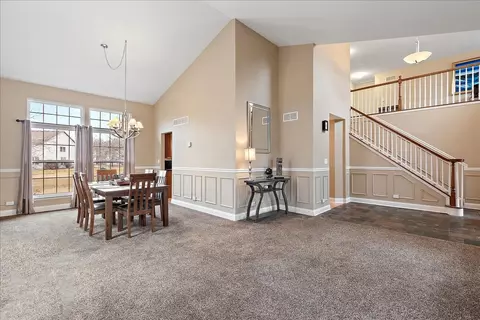 Entry Way - 210 River Ct, Minooka, IL 60447 photo 4 of 4