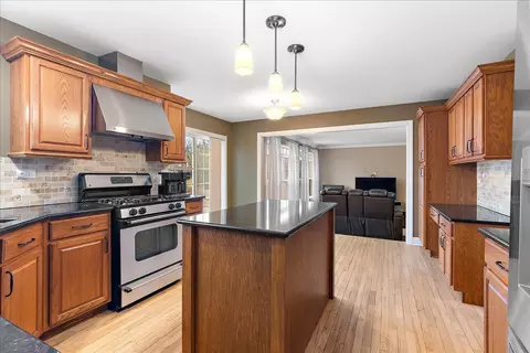 Kitchen - 210 River Ct, Minooka, IL 60447 photo 1 of 4