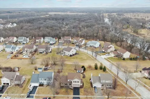 View/Area - 210 River Ct, Minooka, IL 60447 photo 9 of 10