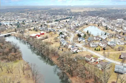 View/Area - 210 River Ct, Minooka, IL 60447 photo 5 of 10