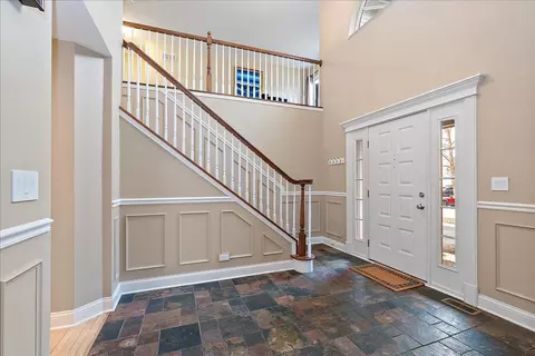 Entry Way - 210 River Ct, Minooka, IL 60447 photo 1 of 4