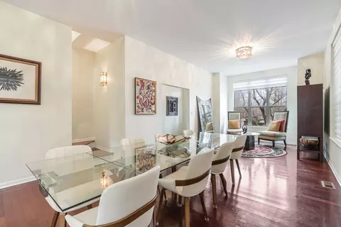 Dining - 817 E 38th St, Chicago, IL 60653 photo 1 of 3