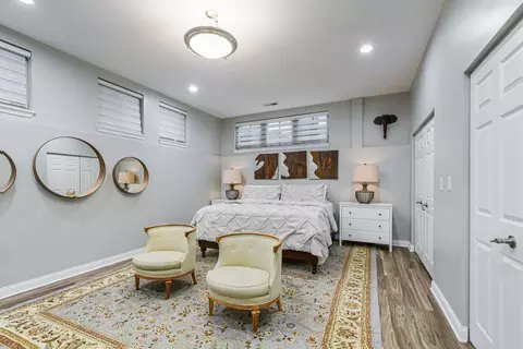 Bedroom - 817 E 38th St, Chicago, IL 60653 photo 6 of 7