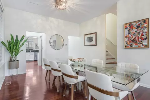 Dining - 817 E 38th St, Chicago, IL 60653 photo 3 of 3