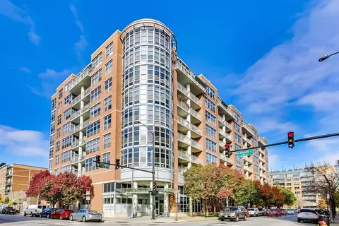 1200 W Monroe St #804, Chicago, IL 60607