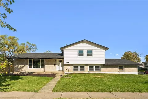 17122 Magnolia Dr, Hazel Crest, IL 60429