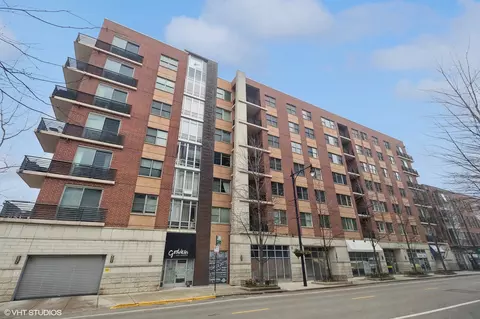 873 N Larrabee St #703, Chicago, IL 60610