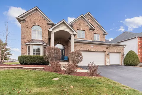 3327 Mistflower Ln, Naperville, IL 60564