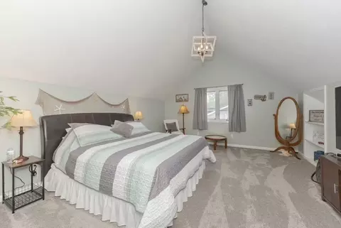 Bedroom - 1110 N Linden St, Normal, IL 61761 photo 8 of 10