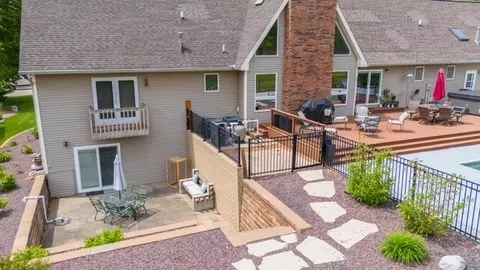 Exterior - 1110 N Linden St, Normal, IL 61761 photo 9 of 14