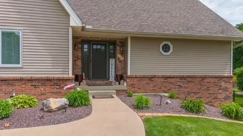 Exterior - 1110 N Linden St, Normal, IL 61761 photo 2 of 14