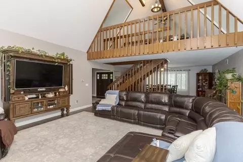 Living - 1110 N Linden St, Normal, IL 61761 photo 2 of 6