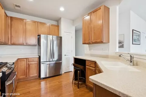 Kitchen - 2834 Cascade Falls Cir, Elgin, IL 60124 photo 3 of 4