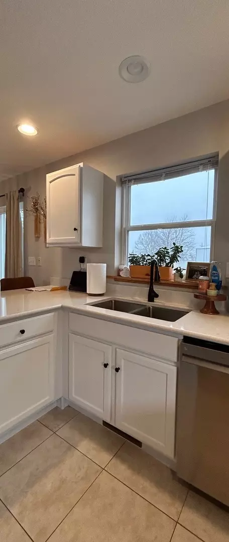 Kitchen - 402 Santee St, Sublette, IL 61367 photo 4 of 4
