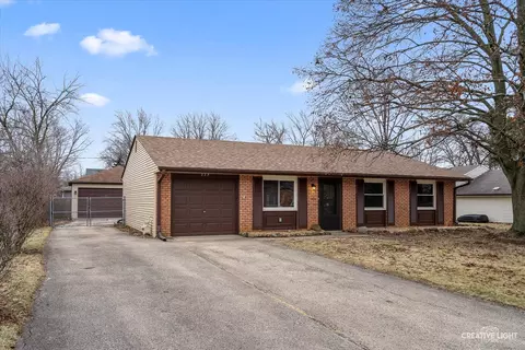 337 Deerfield Dr, Bolingbrook, IL 60440
