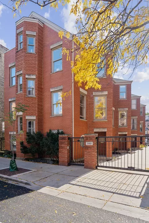 1149 W Armitage Ave #B, Chicago, IL 60614
