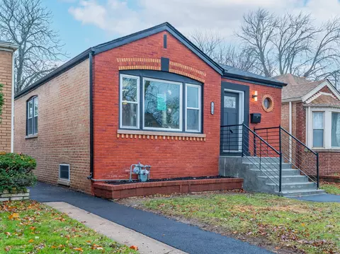14210 S Eggleston Ave, Riverdale, IL 60827