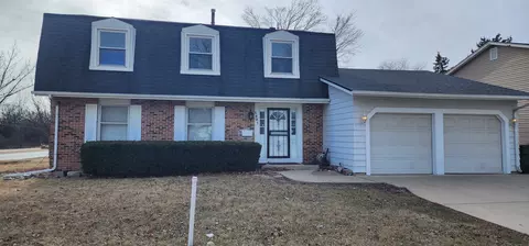 1501 White Trl, Elk Grove Village, IL 60007