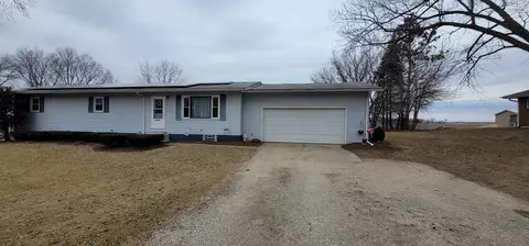 28700 W Thome Rd, Rock Falls, IL 61071